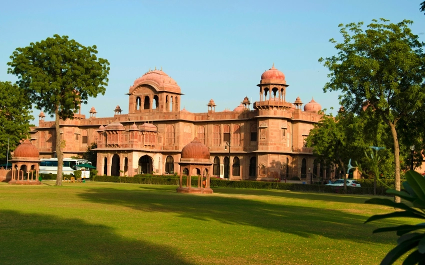 Lalgarh Palace